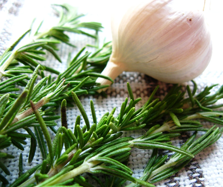 Rosemary, Garlic and Parmesan Flavored Extra Virgin Olive Oil from Italy